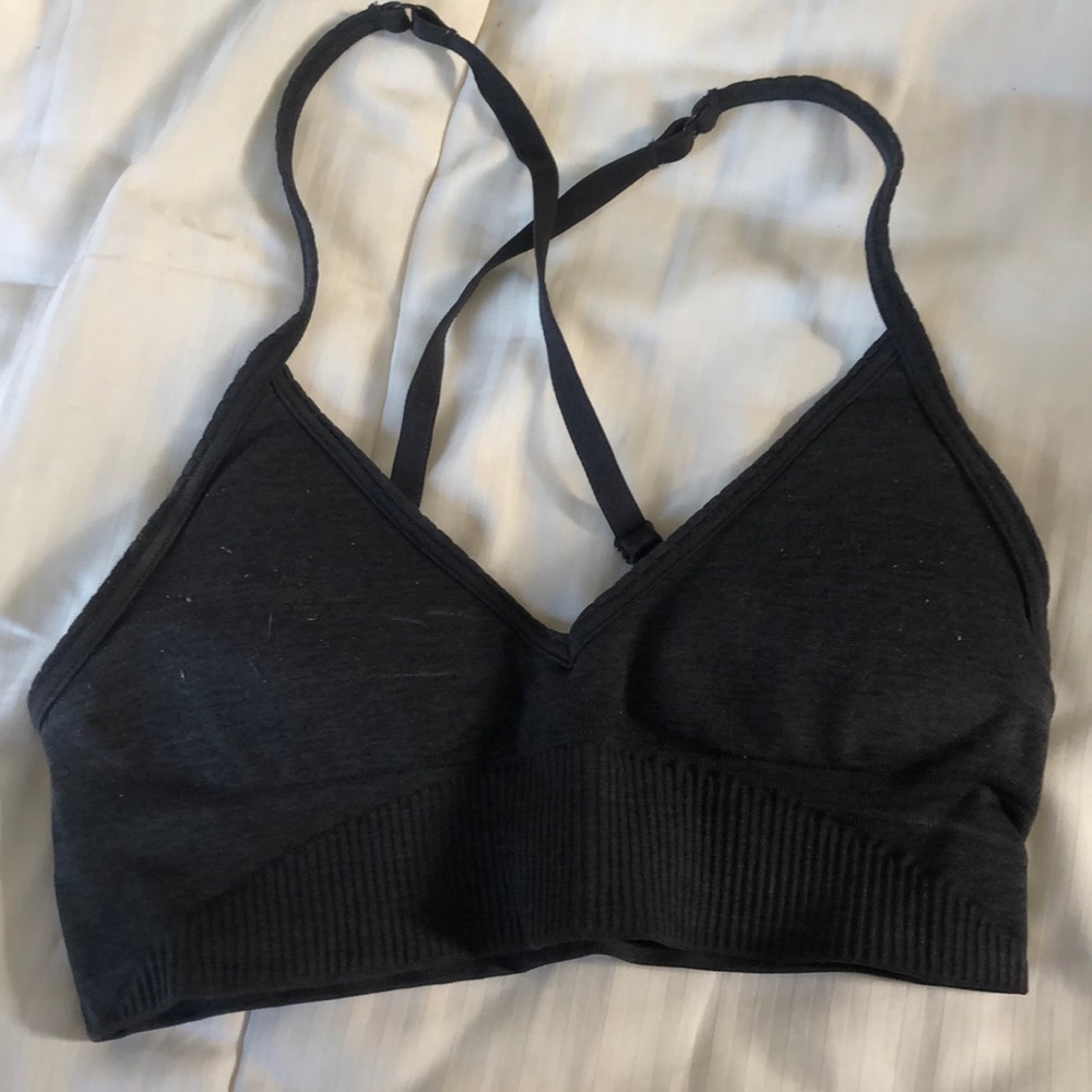 lululemon v-cut bra